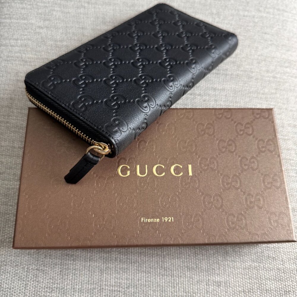 Unisex Gucci Black Guccissima Leather Zip Wallet - Picture 4 of 8